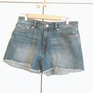 ⭐️4/$25 or 2/$15 High Waisted Denim Shorts